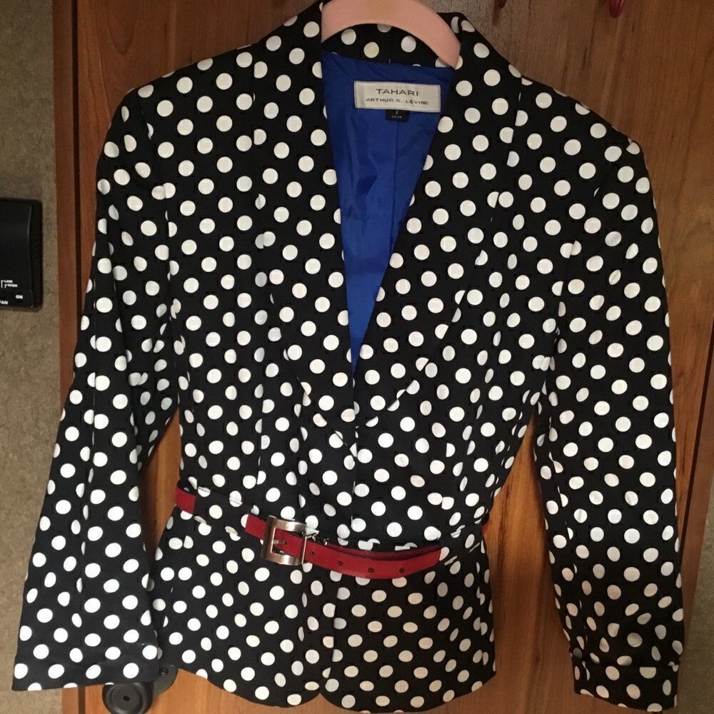NWOT. Tahari Brand Women’s Size 2  Black with White Dots Belted Blazer Jacket